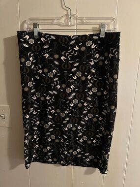 LuLaRoe Black Floral-Print Pencil Skirt